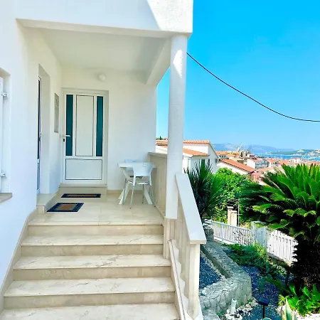 Mdk Kate 트로기르